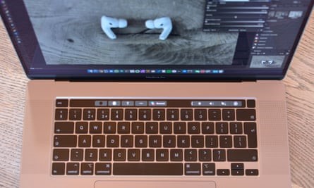 macbook pro 16